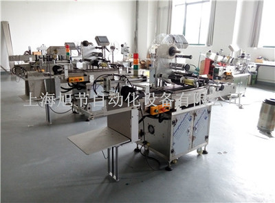 全自动气动分页平面贴标机 固废处理包装环节的智能高效之选